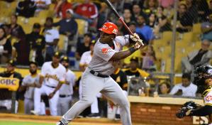 Video | El Escogido frenó a las Águilas en su nido y no afloja en la primera posición