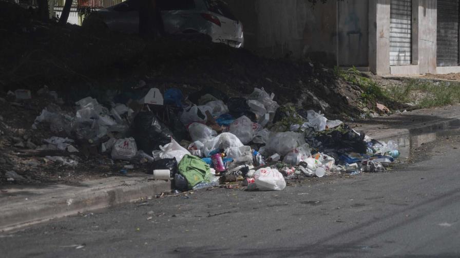 Comunitarios critican saneamiento a cañada Guajimía y temen nuevas inundaciones