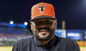 Rogers pide a los jóvenes tomar LIDOM en serio