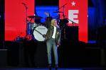 Lady Gaga dice votar por Harris para que las mujeres tengan voz en la toma de decisiones