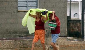 El huracán Rafael, con categoría 3, causa un nuevo apagón total en Cuba