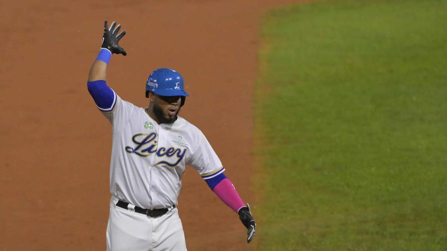 Video | Sergio Alcántara deja en el terreno a las Estrellas en el Quisqueya