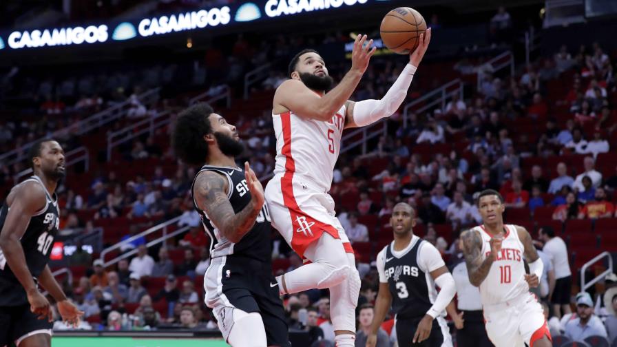 Green y VanVleet anotan 21 puntos por cabeza, y Rockets aplastan a Spurs