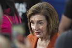 Nancy Pelosi, hospitalizada en Luxemburgo tras sufrir una lesión