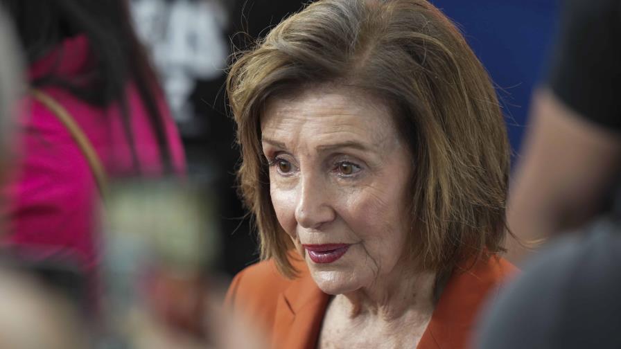 Nancy Pelosi, hospitalizada en Luxemburgo tras sufrir una lesión