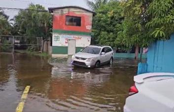 Indomet advierte lluvias se intensificarán este sábado y continuarán generando inundaciones