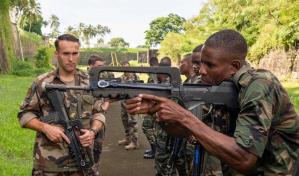 Militares haitianos reciben entrenamiento de fuerzas francesas en Martinica