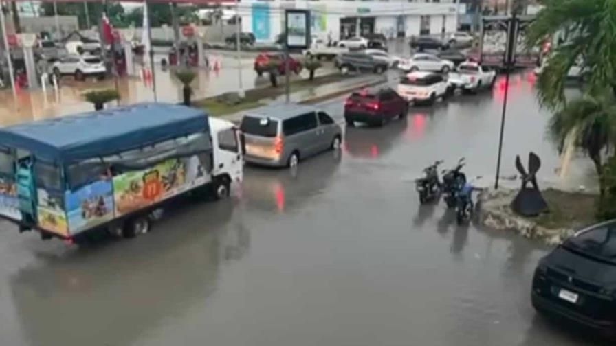 Dos muertos, inundaciones y cientos de viviendas afectadas por las lluvias en República Dominicana