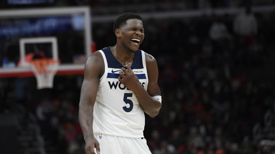 Edwards brilla por Timberwolves, que remontan y vencen 135-119 a Bulls