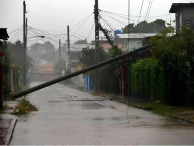 Huracán Rafael deja Cuba destrozada