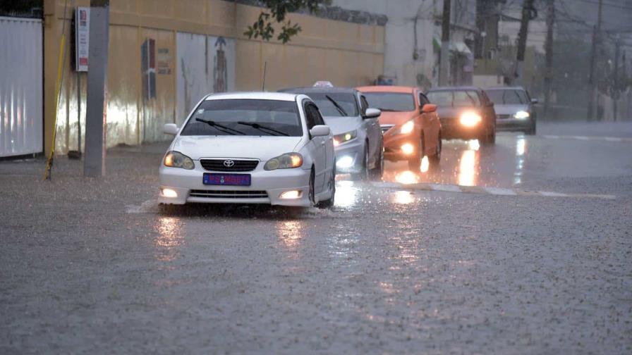 Lluvias ocasionan crecidas de ríos en provincias del Cibao