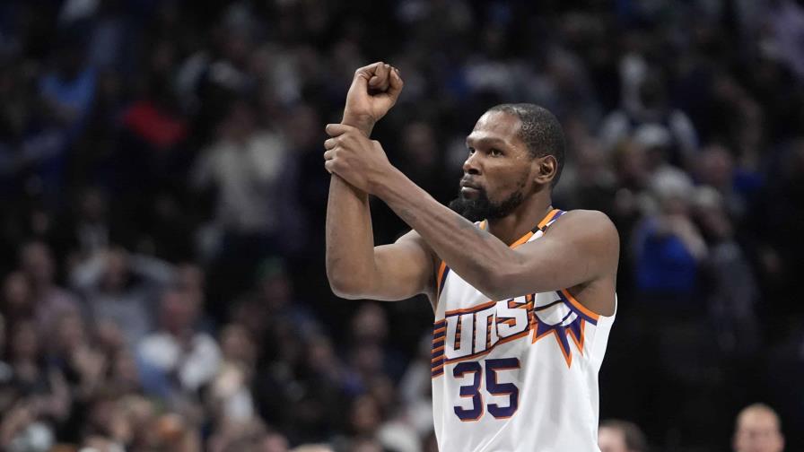 Kevin Durant se perderá al menos dos semanas por una lesión muscular