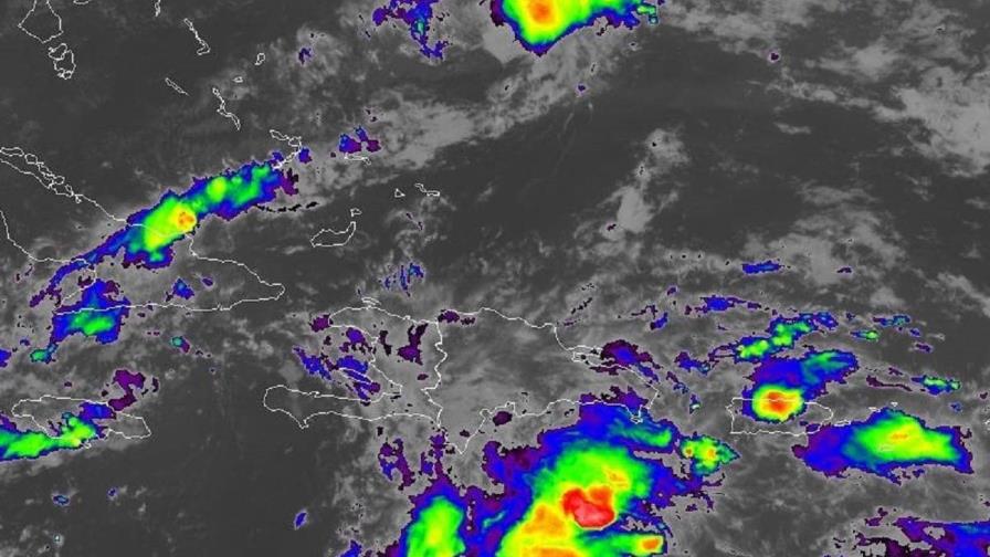 Onda tropical y vaguada seguirán provocando lluvias en las próximas horas