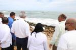 El presidente Abinader supervisa los trabajos del malecón de Nagua