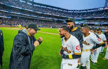 Águilas dejan tendidos en el terreno al Licey en el Citi Field