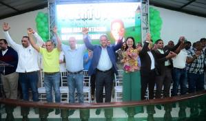 Leonel juramenta en la FP a excandidata a diputada del PLD de Puerto Plata