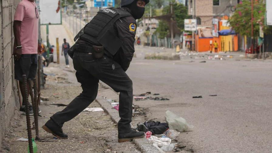 El principal aeropuerto de Haití cierra por violencia de pandillas