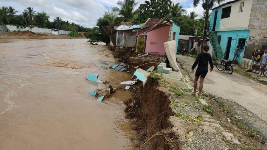 Cinco viviendas colapsan en el sector Mamá Tingó de Higüey Cinco viviendas colapsan en el sector Mamá Tingó de Higüey