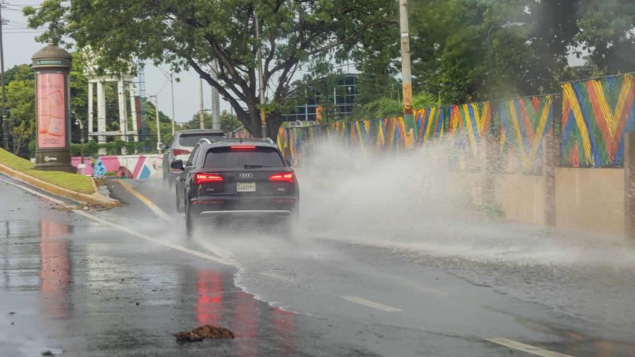 Lluvias siguen esta semana por onda tropical, vaguada y frente frío