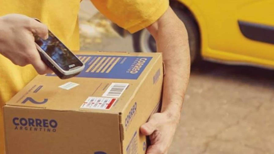 Gobierno de Milei desregula servicio postal y abre competencia a estatal Correo Argentino Gobierno de Milei desregula servicio postal y abre competencia a estatal Correo Argentino