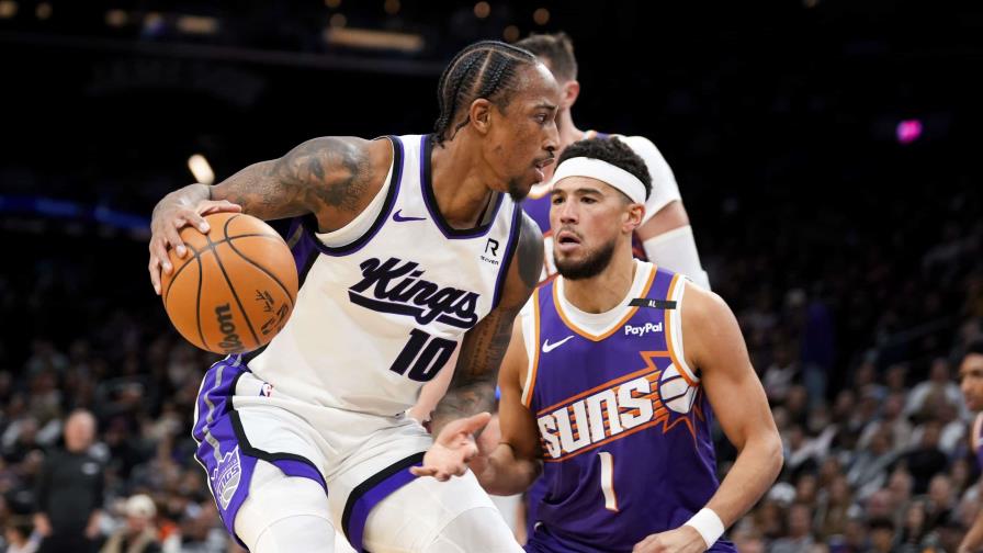 DeRozan anota 34 y los Kings remontan para ganar a Suns en tiempo extra