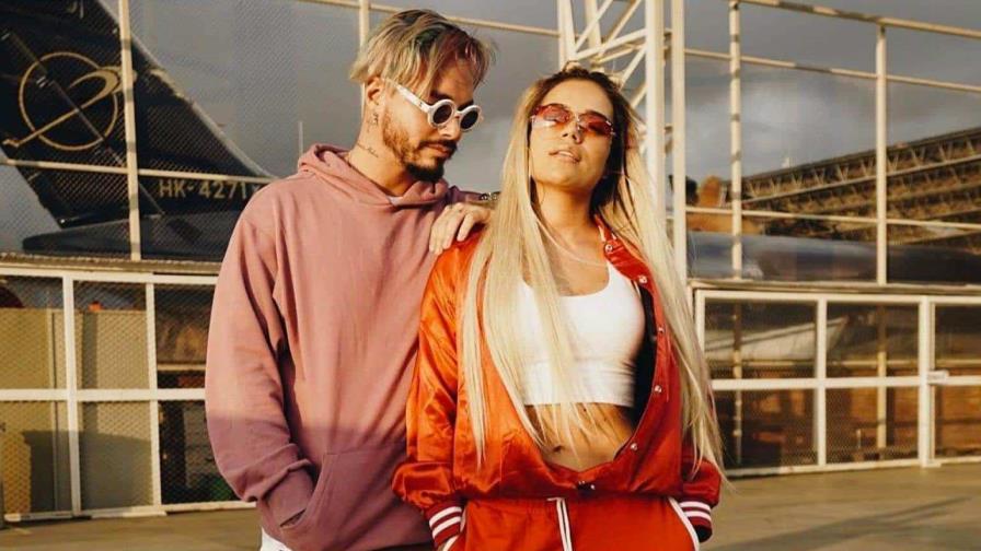 Karol G y J Balvin reaccionan a polémica por canción +57 tras críticas por contenido sexualizado