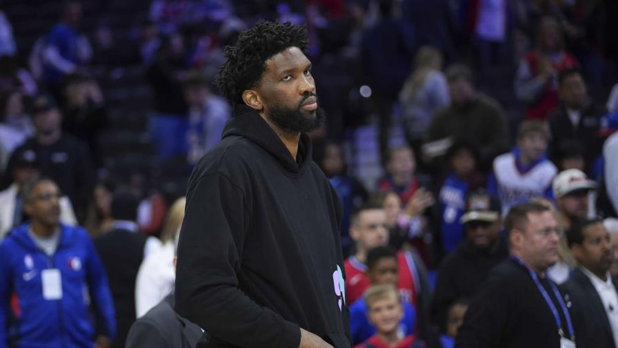 Joel Embiid finalmente debutará esta temporada con 76ers tras lesiones y suspensión Joel Embiid finalmente debutará esta temporada con 76ers tras lesiones y suspensión