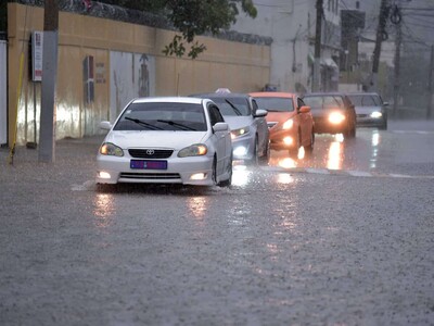 Clima en RD: aguacero provocan inundaciones urbanas en el Cibao