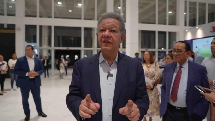 Leonel Fernández destaca la organización de la Feria del Libro 2024