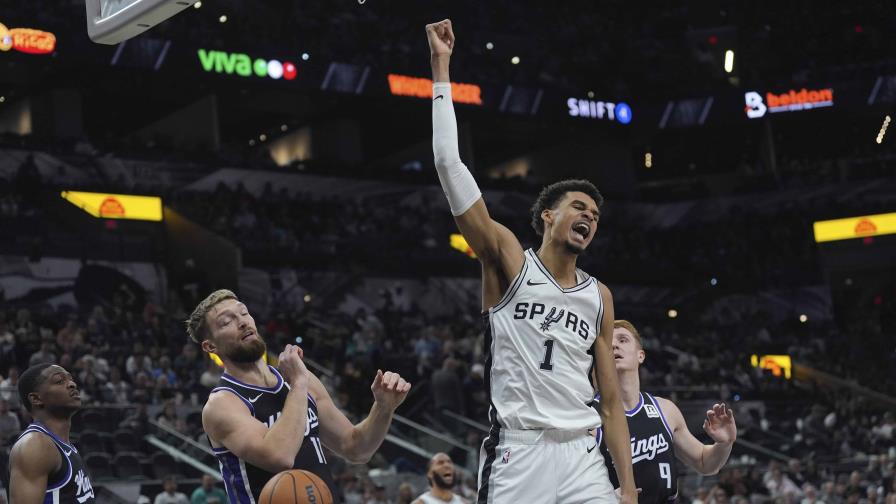 Con 35 puntos y 14 rebotes de Wembanyama y doble-doble de Paul Spurs vencen 116-96 a Kings