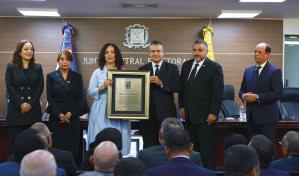 Pleno de la JCE toma posesión para un segundo mandato