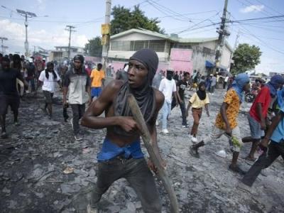 Erik Prince lidera operación militar privada contra bandas haitianas