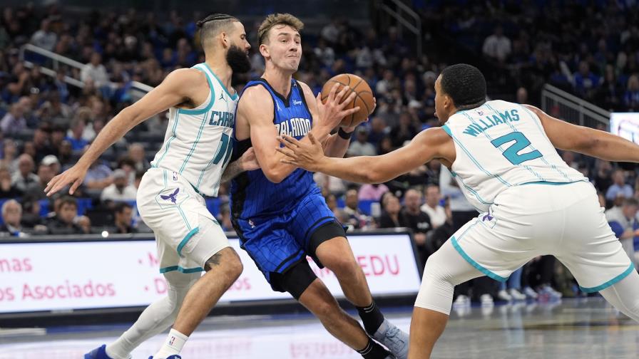 Franz Wagner anota 32 puntos y Magic supera a Hornets por 114-89