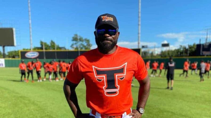 Febles: "El fanático dominicano es bien exigente y sabe de béisbol"