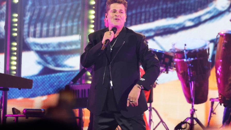 Carlos Vives abre la ceremonia del Latin Grammy con los colores del vallenato