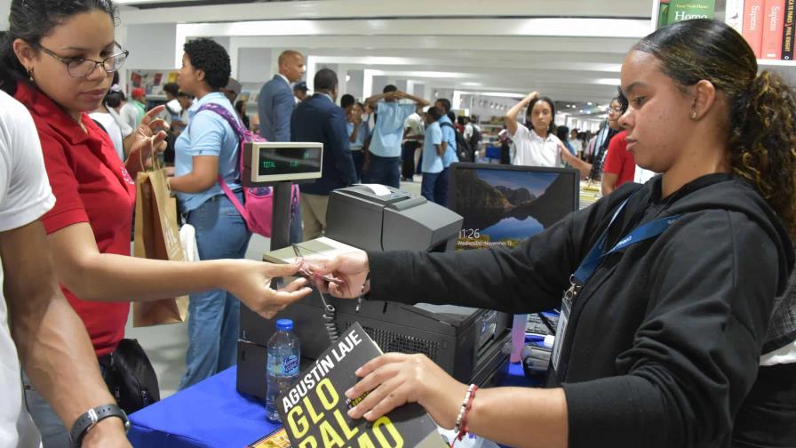 La Feria del Libro 2024 continúa este jueves con una jornada repleta de arte y literatura