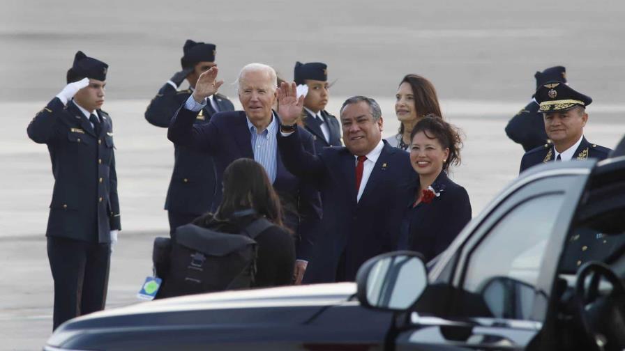 Biden llega a Lima para participar por última vez en la cumbre APEC