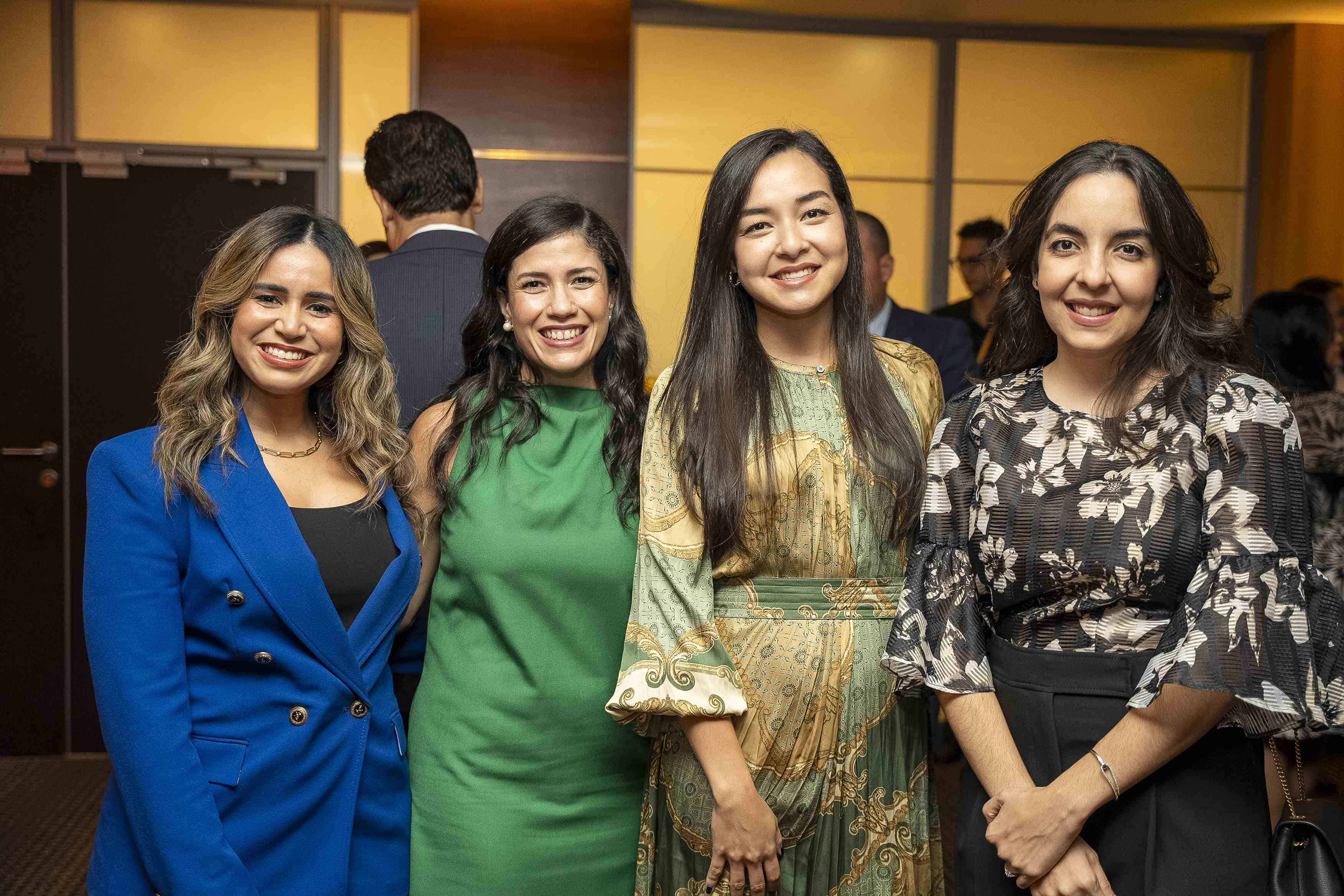 Cynthia Garcia, Ysabella Sánchez, Nami Sasaki e Ivanna Read.