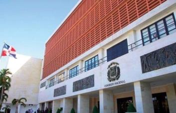 El Gobierno pide dos préstamos por US$445 millones para pagarlos hasta el año 2059