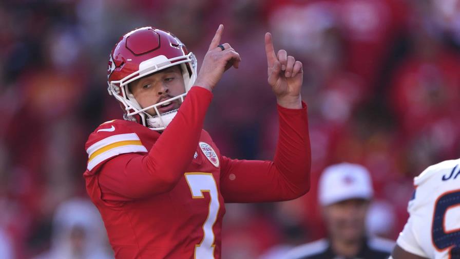 Harrison Butker, pateador de Chiefs, se opera el menisco de la rodilla izquierda y podría volver