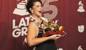 Desde Nathy Peluso a Juan Luis Guerra: la lista completa de ganadores del Latin Grammy