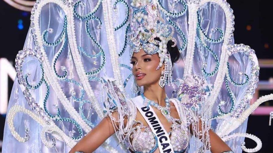 Celinee Santos llega como reina del mar Caribe a la preliminar de Miss Universo 2024