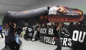 Tras semanas preparando protestas, los activistas en la COP29 sienten el peso de las restricciones