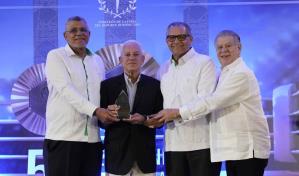 Pabellón de la Fama del Deporte Dominicano reconoce a Gustavo Rodríguez