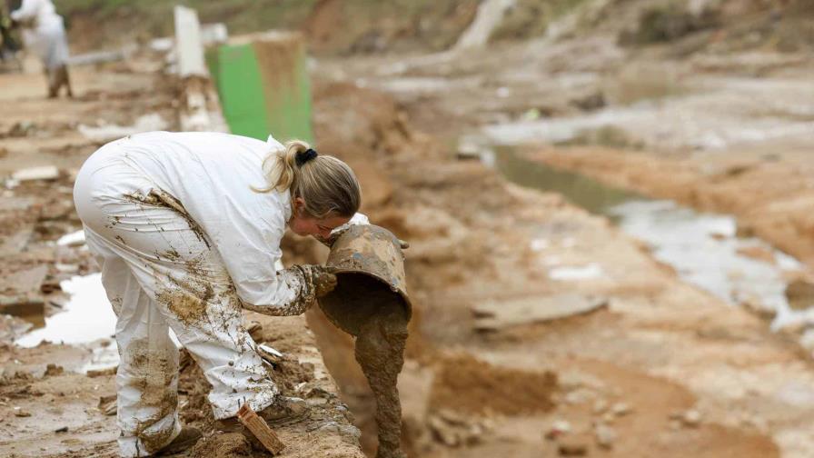 Sube a 218 la cifra de fallecidos por la dana en Valencia (España), con 13 desaparecidos