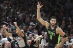 Jayson Tatum caminó antes de encestar el tiro ganador de Boston frente Toronto, indica la NBA Jayson Tatum caminó antes de encestar el tiro ganador de Boston frente Toronto, indica la NBA