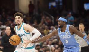 La NBA multa a LaMelo Ball, de los Hornets, con 100.000 dólares por comentario despectivo