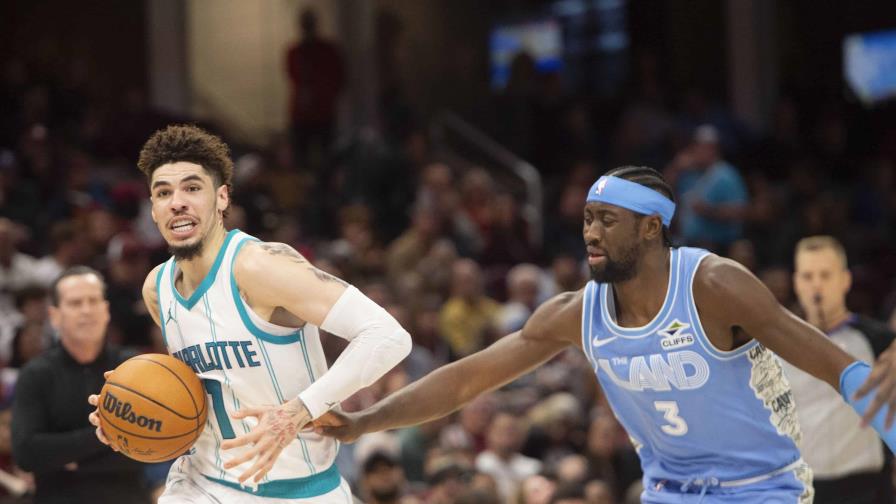 La NBA multa a LaMelo Ball, de los Hornets, con 100.000 dólares por comentario despectivo