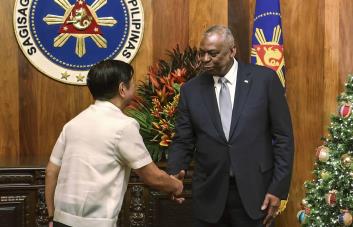 EE.UU. y Filipinas firman un pacto para compartir inteligencia militar y tecnología armamentística