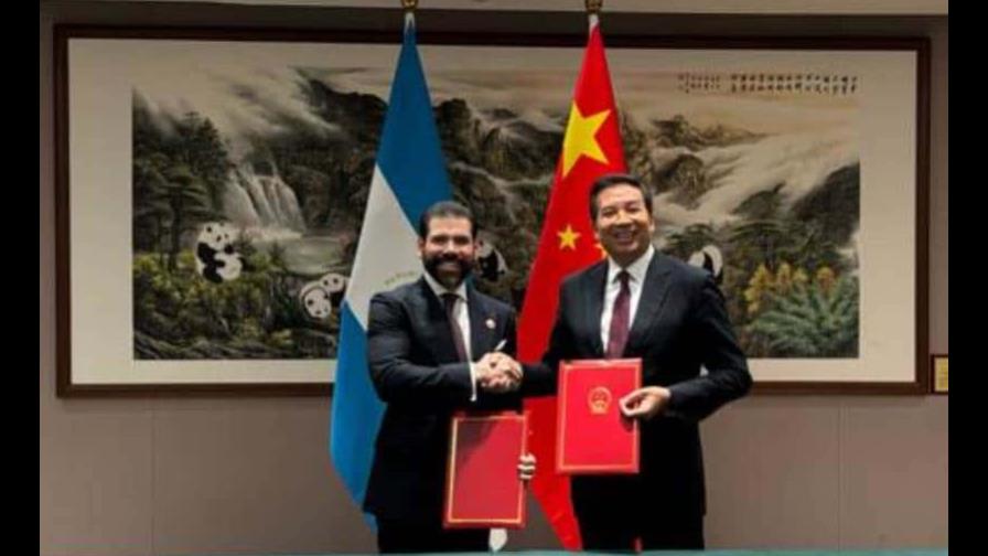 Nicaragua y China firman un acuerdo para construir un puerto en el Caribe nicaragüense